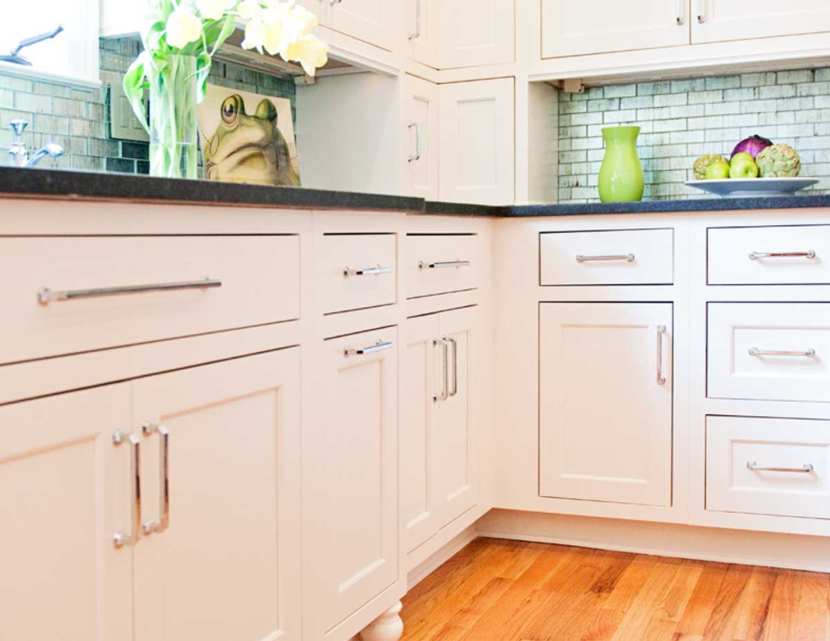 custom kitchen cabinetry from Gray Gatlin Deisgn