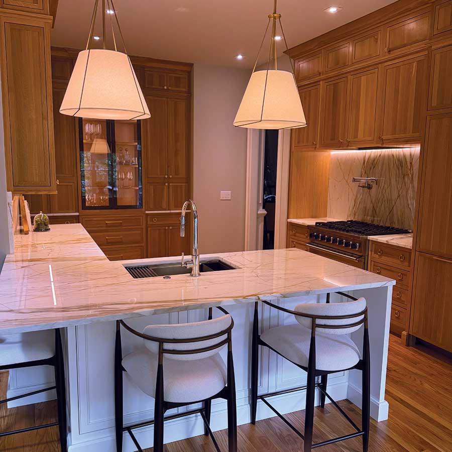 Roswell Georgia kitchen designed by Gray Gatlin Design